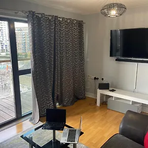 Apartment Remo Near Canary Wharf & 02 Arena, London