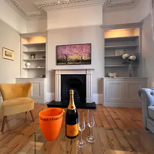  Holiday home No2 Clarence Grade Ii Regency Townhouse Short Walk To Racecourse And Town Centre United Kingdom