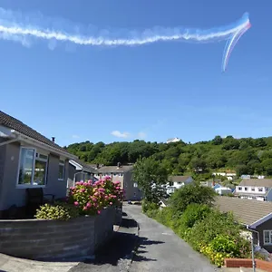  Holiday home Sea View United Kingdom